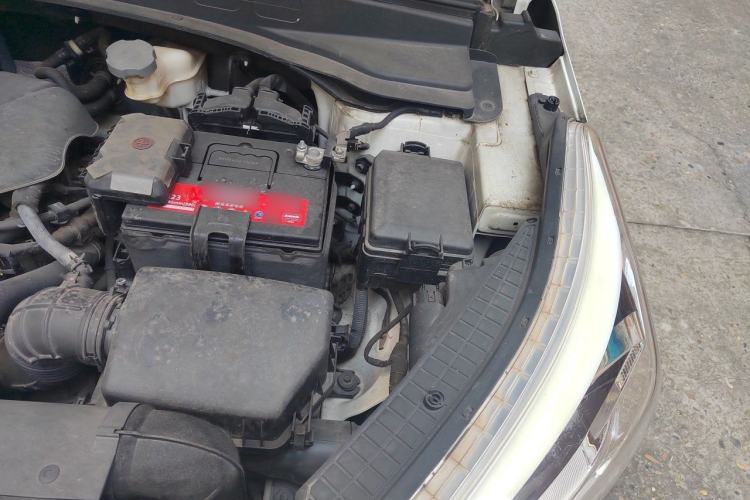 Used Hyundai ix25 2015 1.6L Automatic Two-Wheel Drive Smart GLS Trim Engine Bay Left