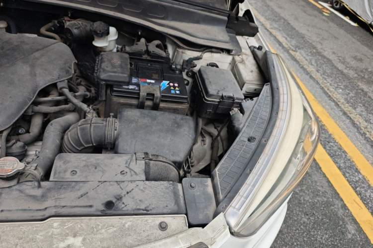 Used Hyundai ix25 2015 1.6L Automatic Two-Wheel Drive Smart GLS Trim Engine Bay Left