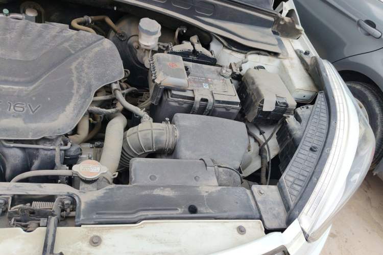 Used Hyundai ix25 2015 1.6L Automatic Two-Wheel Drive Smart GLS Trim Engine Bay Left