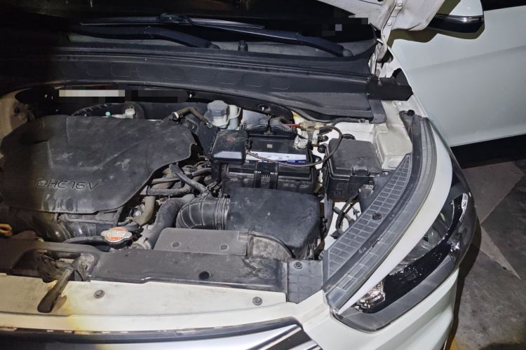 Used Hyundai ix25 2015 1.6L Automatic Two-Wheel Drive Smart GLS Trim Engine Bay Left