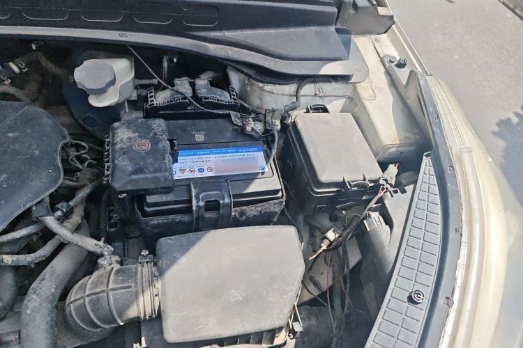 Used Hyundai ix25 2015 1.6L Automatic Two-Wheel Drive Fashionable GS Model Engine Bay Left