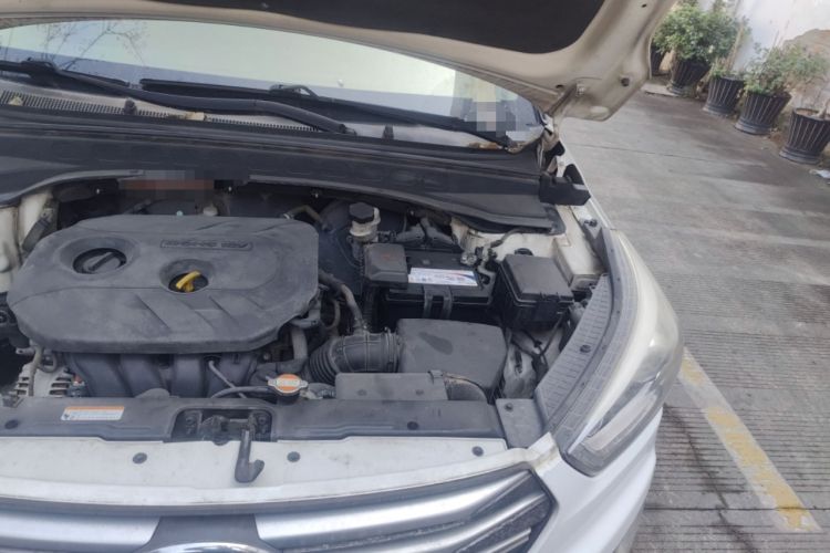 Used Hyundai ix25 2015 2.0L Automatic Two-Wheel Drive Intelligent GLS Engine Bay Left