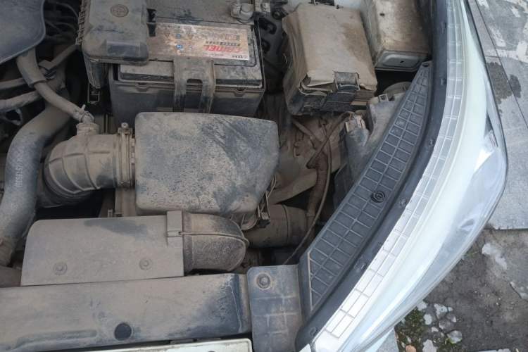 Used Hyundai ix25 2015 1.6L Manual Two-Wheel Drive Fashionable GS Model Engine Bay Left