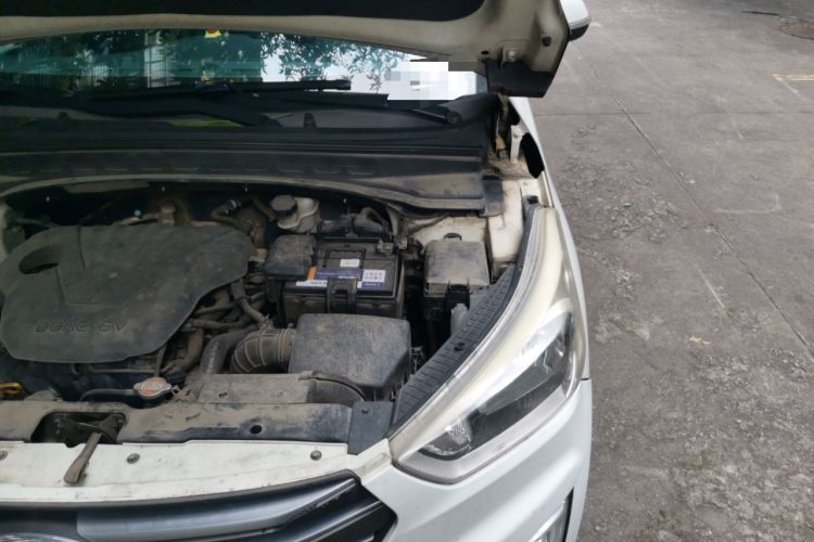 Used Hyundai ix25 2015 1.6L Automatic Two-Wheel Drive Smart GLS Trim Engine Bay Left