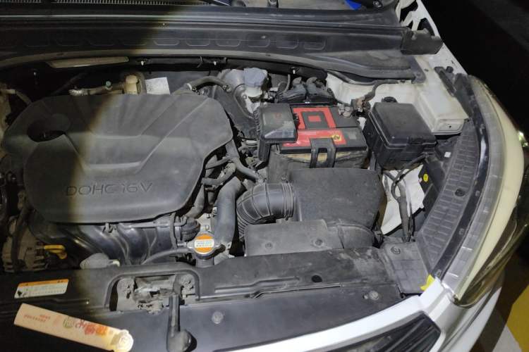 Used Hyundai ix25 2015 1.6L Automatic Two-Wheel Drive Smart GLS Trim Engine Bay Left