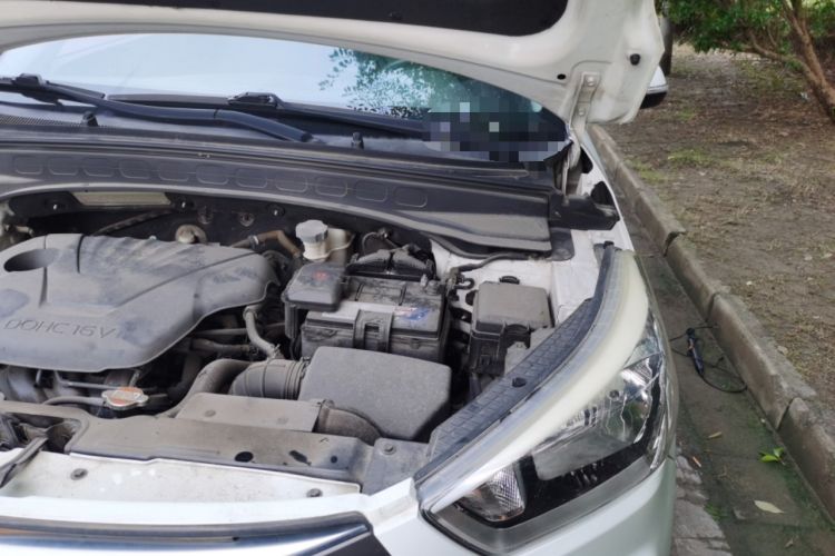 Used Hyundai ix25 2015 1.6L Automatic Two-Wheel Drive Smart GLS Trim Engine Bay Left