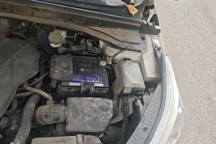 Used Hyundai ix25 2015 1.6L Automatic Two-Wheel Drive Smart GLS Trim Engine Bay Left