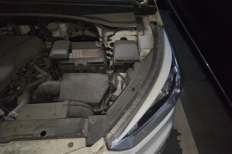 Used Hyundai ix25 2015 1.6L Automatic Two-Wheel Drive Smart GLS Trim Engine Bay Left