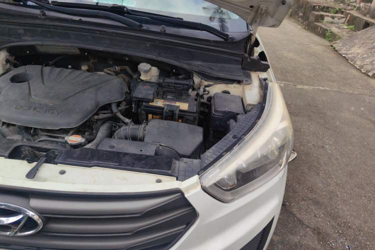 Used Hyundai ix25 2015 1.6L Manual Two-Wheel Drive Fashionable GS Model Engine Bay Left