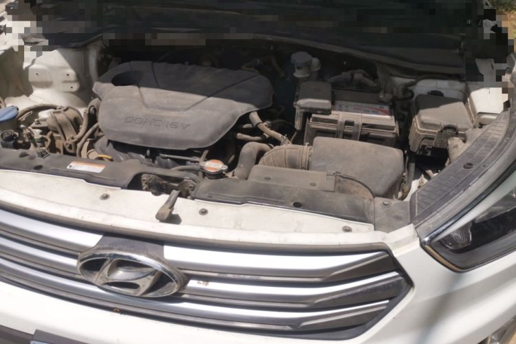 Used Hyundai ix25 2015 1.6L Automatic Two-Wheel Drive Smart GLS Trim Engine Bay Left