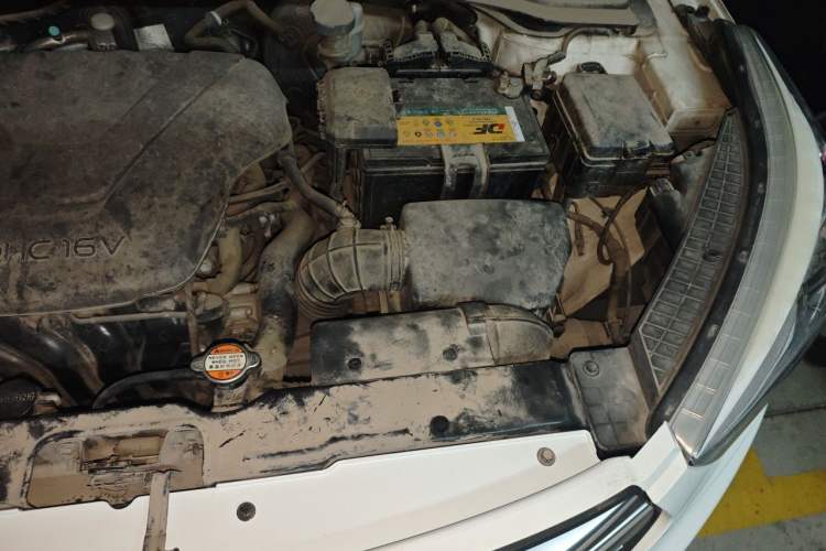 Used Hyundai ix25 2015 1.6L Automatic Two-Wheel Drive Smart GLS Trim Engine Bay Left
