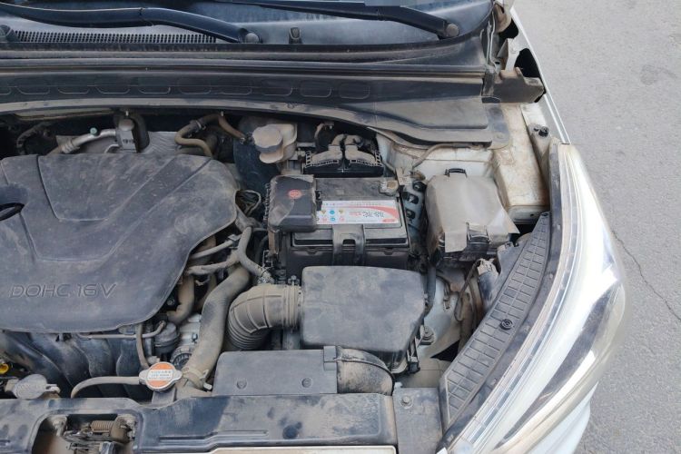 Used Hyundai ix25 2015 1.6L Automatic Two-Wheel Drive Smart GLS Trim Engine Bay Left