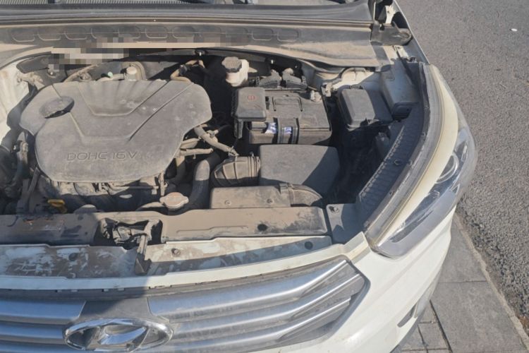 Used Hyundai ix25 2015 1.6L Automatic Two-Wheel Drive Smart GLS Trim Engine Bay Left