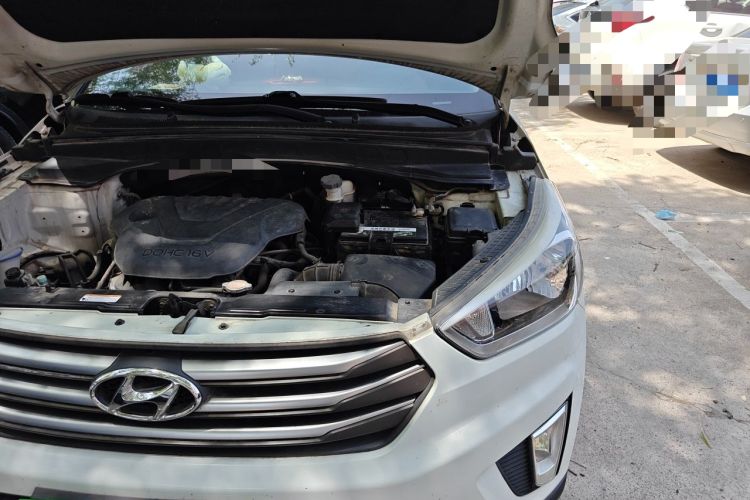 Used Hyundai ix25 2015 1.6L Automatic Two-Wheel Drive Smart GLS Trim Engine Bay Left