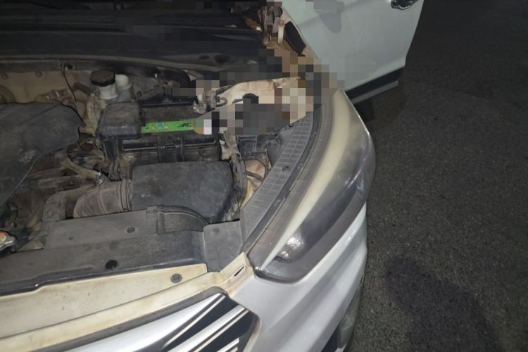 Used Hyundai ix25 2015 1.6L Automatic Two-Wheel Drive Smart GLS Trim Engine Bay Left