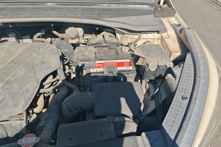 Used Hyundai ix25 2015 1.6L Automatic Two-Wheel Drive Smart GLS Trim Engine Bay Left