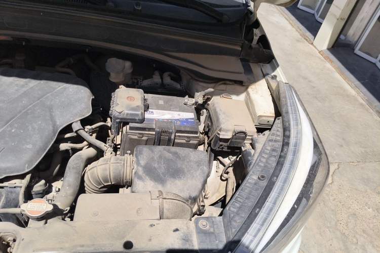 Used Hyundai ix25 2015 1.6L Automatic Two-Wheel Drive Smart GLS Trim Engine Bay Left