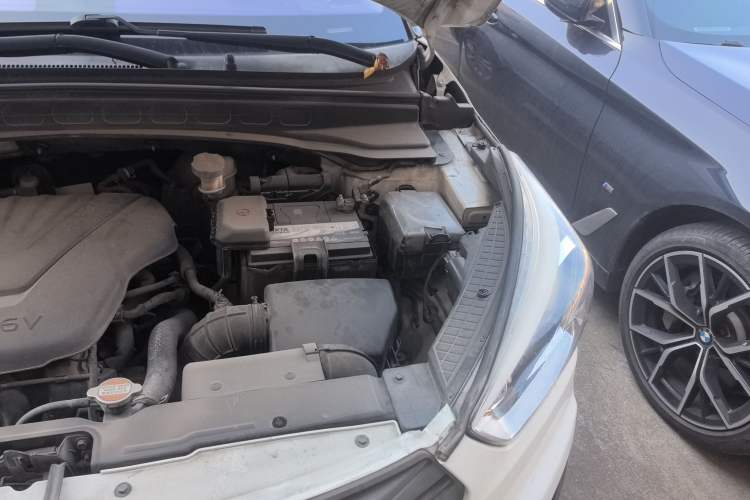 Used Hyundai ix25 2015 1.6L Manual Two-Wheel Drive Fashionable GS Model Engine Bay Left