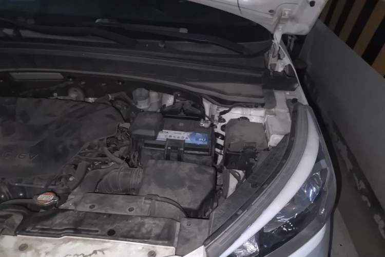 Used Hyundai ix25 2015 1.6L Automatic Two-Wheel Drive Smart GLS Trim Engine Bay Left