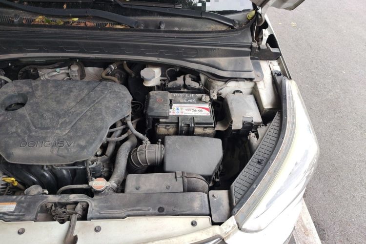 Used Hyundai ix25 2015 1.6L Automatic Two-Wheel Drive Smart GLS Trim Engine Bay Left