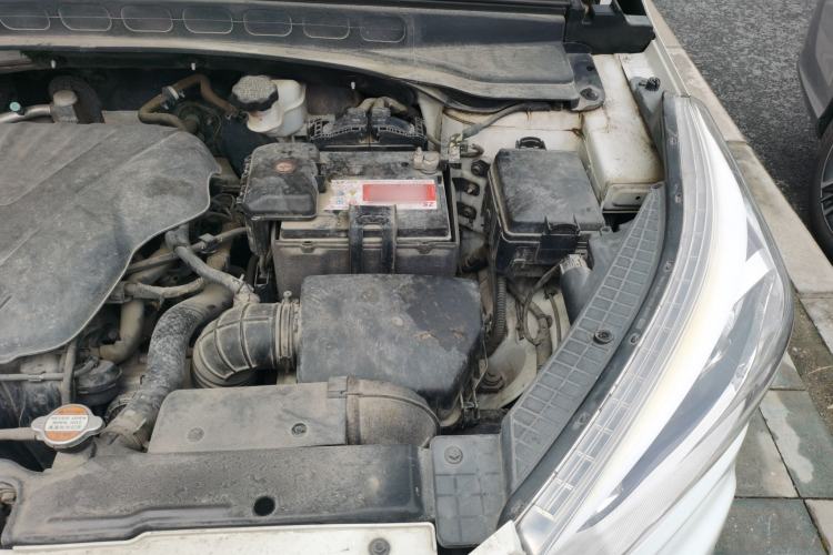 Used Hyundai ix25 2015 1.6L Automatic Two-Wheel Drive Smart GLS Trim Engine Bay Left