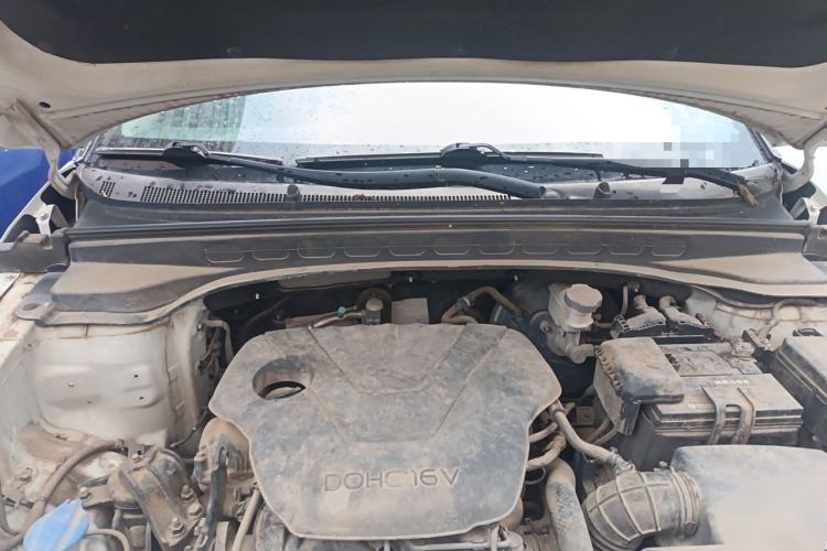 Used Hyundai ix25 2015 1.6L Automatic Two-Wheel-Drive Deluxe DLX Model Engine Bay