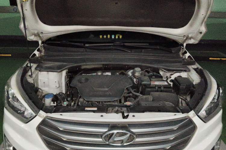 Used Hyundai ix25 2015 1.6L Automatic Two-Wheel Drive Smart GLS Trim Engine Bay