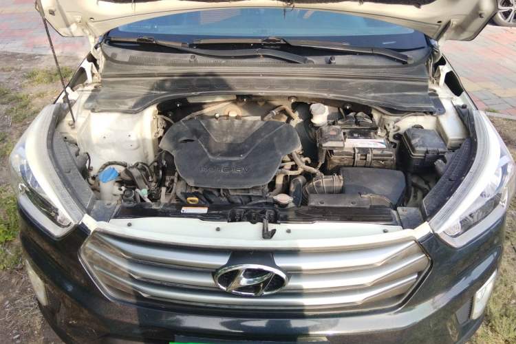 Used Hyundai ix25 2015 1.6L Automatic Two-Wheel Drive Smart GLS Trim Engine Bay