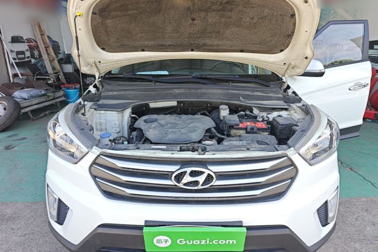 Used Hyundai ix25 2015 1.6L Automatic Two-Wheel Drive Smart GLS Trim Engine Bay