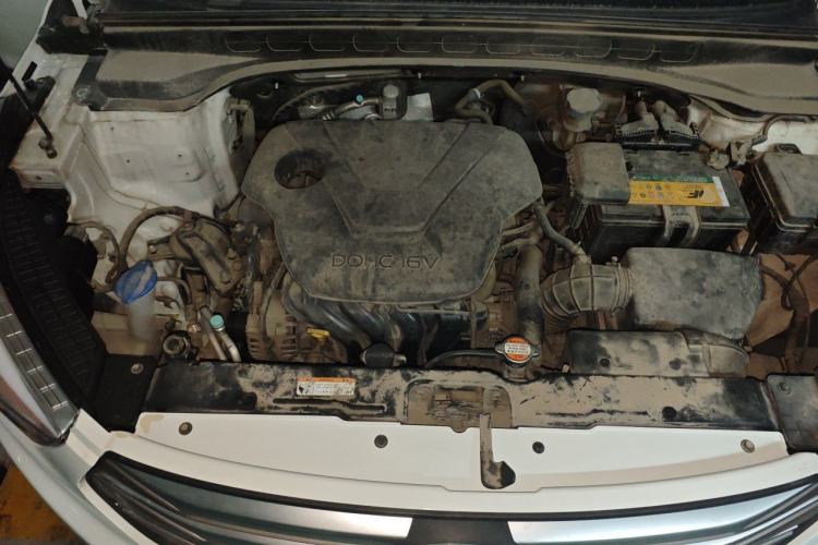 Used Hyundai ix25 2015 1.6L Automatic Two-Wheel Drive Smart GLS Trim Engine Bay