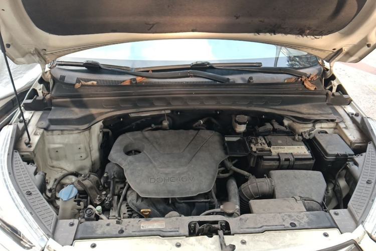 Used Hyundai ix25 2015 1.6L Automatic Two-Wheel Drive Smart GLS Trim Engine Bay
