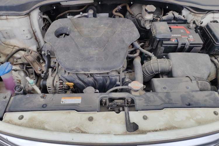 Used Hyundai ix25 2015 1.6L Automatic Two-Wheel-Drive Deluxe DLX Model Engine Bay