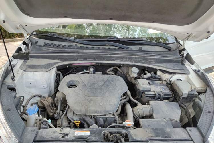 Used Hyundai ix25 2015 1.6L Automatic Two-Wheel Drive Smart GLS Trim Engine Bay