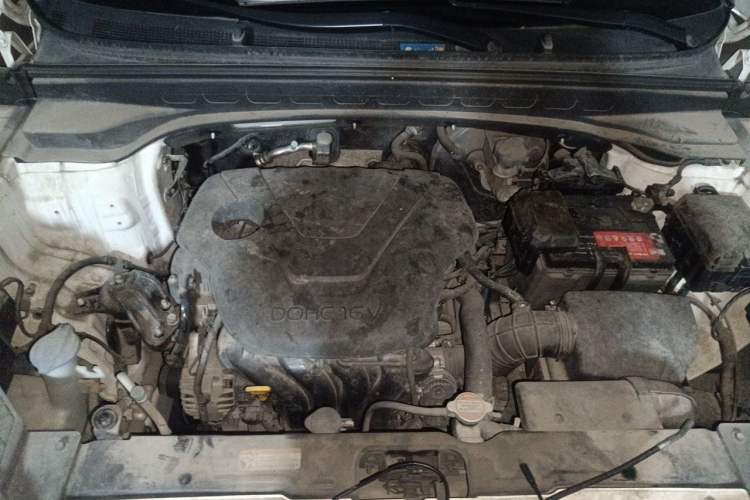 Used Hyundai ix25 2015 1.6L Automatic Two-Wheel Drive Smart GLS Trim Engine Bay