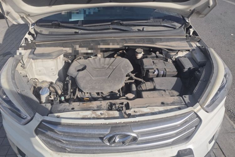 Used Hyundai ix25 2015 1.6L Automatic Two-Wheel Drive Smart GLS Trim Engine Bay