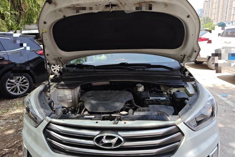 Used Hyundai ix25 2015 1.6L Automatic Two-Wheel Drive Smart GLS Trim Engine Bay
