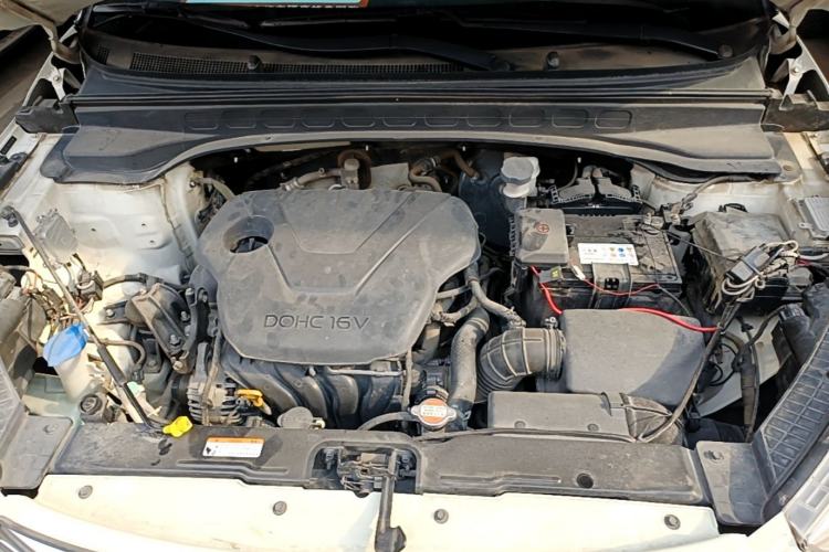 Used Hyundai ix25 2015 1.6L Automatic Two-Wheel Drive Smart GLS Trim Engine Bay