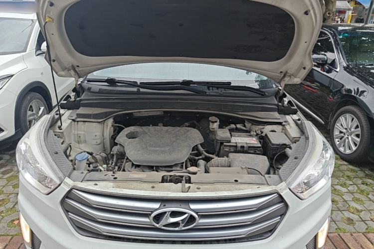 Used Hyundai ix25 2015 1.6L Automatic Two-Wheel Drive Smart GLS Trim Engine Bay