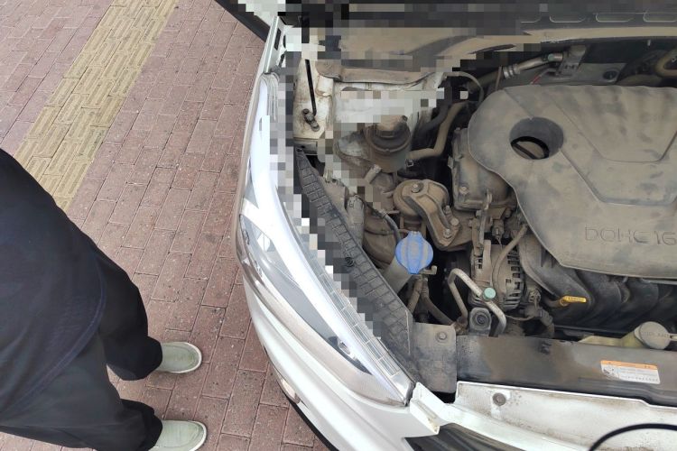 Used Hyundai ix25 2015 1.6L Automatic Two-Wheel Drive Fashionable GS Model Engine Bay Right