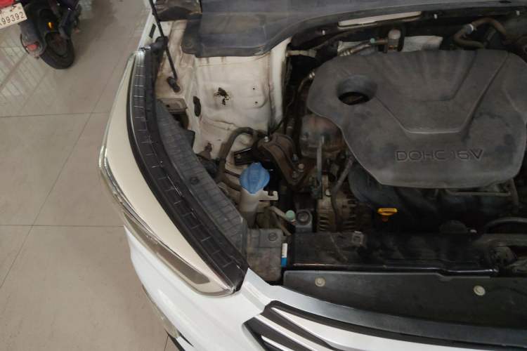 Used Hyundai ix25 2015 1.6L Automatic Two-Wheel Drive Smart GLS Trim Engine Bay Right