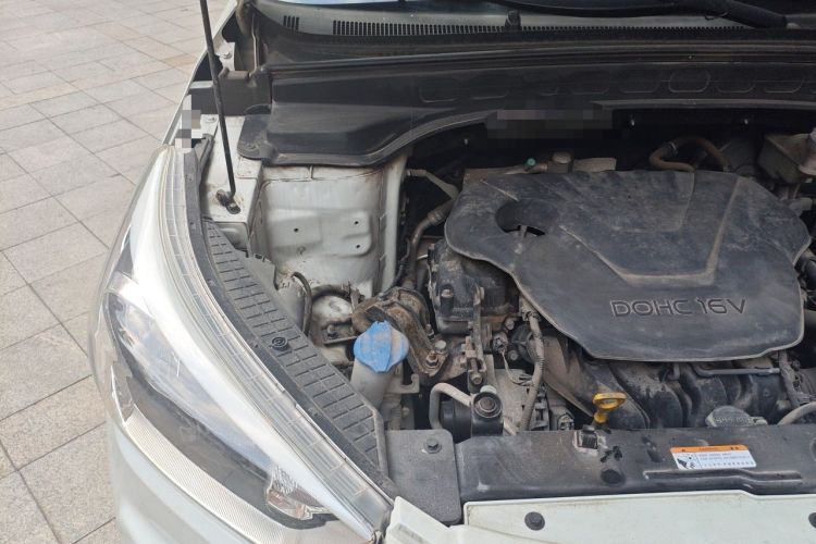 Used Hyundai ix25 2015 1.6L Automatic Two-Wheel Drive Smart GLS Trim Engine Bay Right