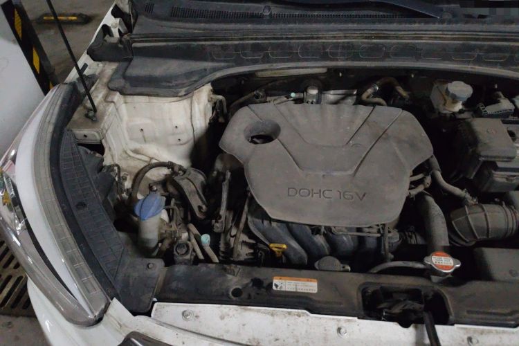 Used Hyundai ix25 2015 1.6L Automatic Two-Wheel Drive Smart GLS Trim Engine Bay Right