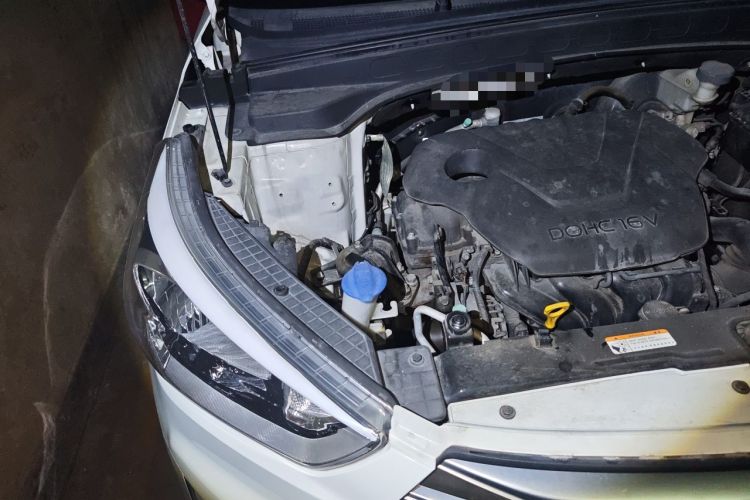 Used Hyundai ix25 2015 1.6L Automatic Two-Wheel Drive Smart GLS Trim Engine Bay Right
