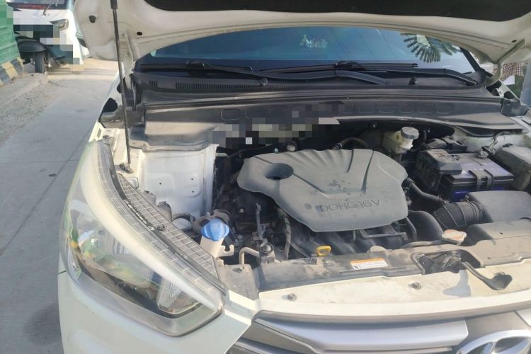 Used Hyundai ix25 2015 1.6L Automatic Two-Wheel Drive Smart GLS Trim Engine Bay Right