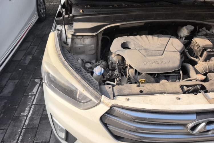 Used Hyundai ix25 2015 1.6L Automatic Two-Wheel Drive Smart GLS Trim Engine Bay Right