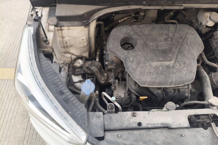 Used Hyundai ix25 2015 1.6L Automatic Two-Wheel Drive Smart GLS Trim Engine Bay Right