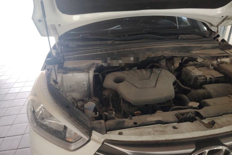 Used Hyundai ix25 2015 1.6L Automatic Two-Wheel Drive Smart GLS Trim Engine Bay Right