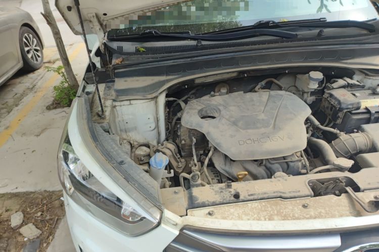 Used Hyundai ix25 2015 1.6L Automatic Two-Wheel Drive Smart GLS Trim Engine Bay Right