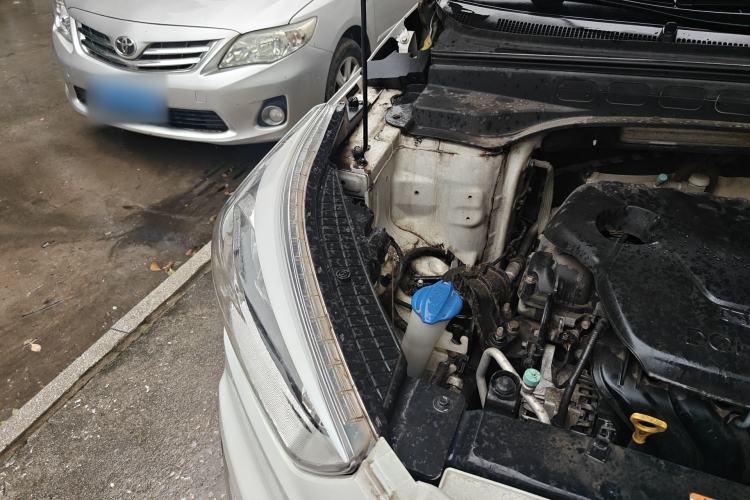 Used Hyundai ix25 2015 1.6L Automatic Two-Wheel Drive Smart GLS Trim Engine Bay Right