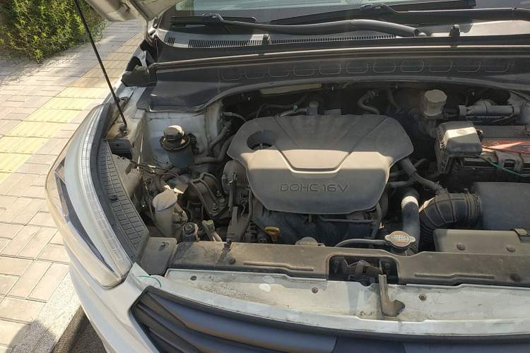 Used Hyundai ix25 2015 1.6L Manual Two-Wheel Drive Fashionable GS Model Engine Bay Right